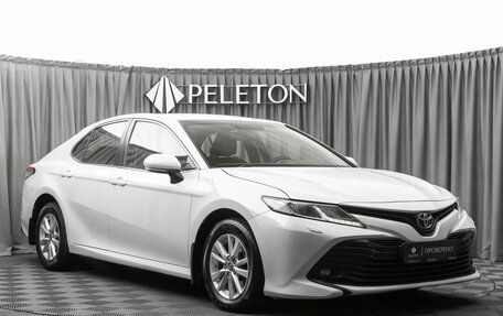 Toyota Camry, 2021 год, 2 200 000 рублей, 2 фотография