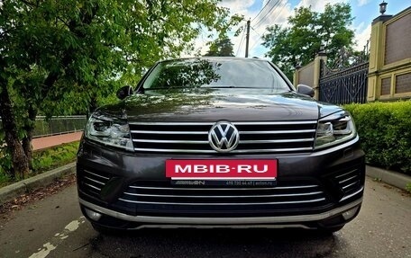 Volkswagen Touareg III, 2016 год, 2 800 000 рублей, 4 фотография