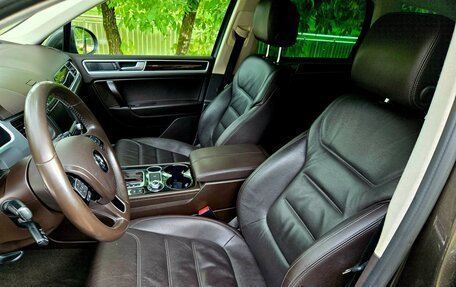 Volkswagen Touareg III, 2016 год, 2 800 000 рублей, 14 фотография