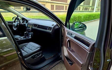 Volkswagen Touareg III, 2016 год, 2 800 000 рублей, 16 фотография