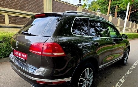 Volkswagen Touareg III, 2016 год, 2 800 000 рублей, 10 фотография