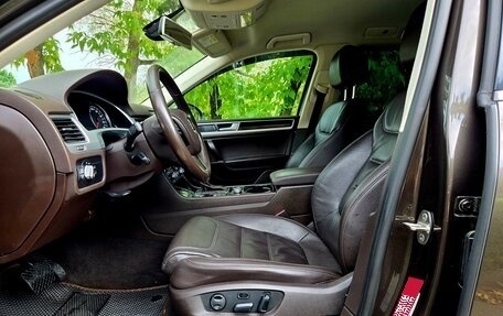 Volkswagen Touareg III, 2016 год, 2 800 000 рублей, 13 фотография