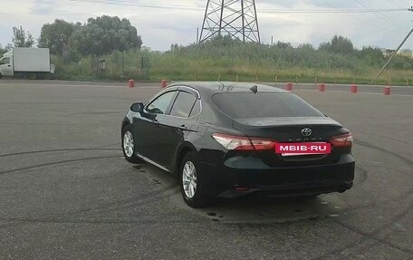 Toyota Camry, 2019 год, 1 900 000 рублей, 4 фотография