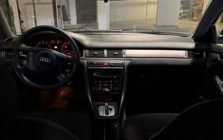 Audi A6, 1998 год, 300 000 рублей, 9 фотография