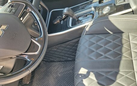 Mitsubishi Outlander III рестайлинг 3, 2022 год, 3 240 000 рублей, 16 фотография