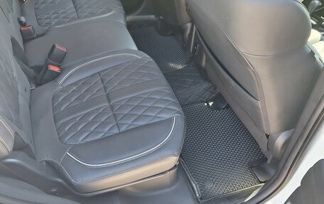 Mitsubishi Outlander III рестайлинг 3, 2022 год, 3 240 000 рублей, 19 фотография