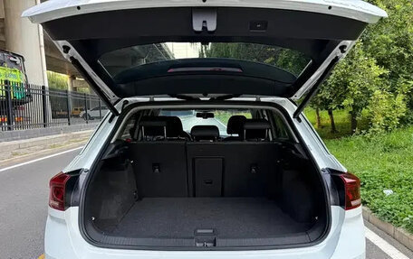 Volkswagen T-Roc I, 2021 год, 1 300 777 рублей, 7 фотография