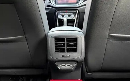 Volkswagen T-Roc I, 2021 год, 1 300 777 рублей, 15 фотография
