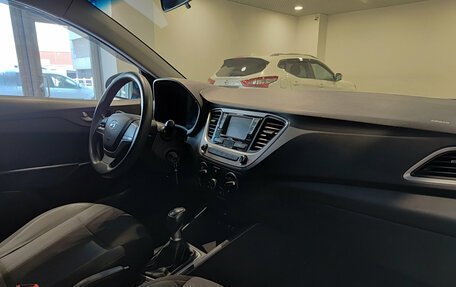 Hyundai Solaris II рестайлинг, 2017 год, 1 070 000 рублей, 11 фотография