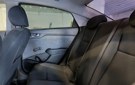 Hyundai Solaris II рестайлинг, 2017 год, 1 070 000 рублей, 12 фотография