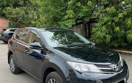 Toyota RAV4, 2015 год, 2 200 000 рублей, 2 фотография