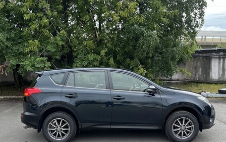 Toyota RAV4, 2015 год, 2 200 000 рублей, 4 фотография