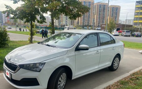 Skoda Rapid II, 2021 год, 980 000 рублей, 5 фотография