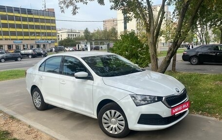 Skoda Rapid II, 2021 год, 980 000 рублей, 2 фотография