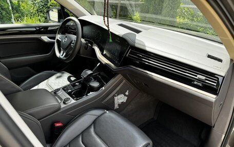 Volkswagen Touareg III, 2019 год, 5 100 000 рублей, 8 фотография