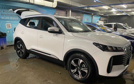 Chery Tiggo 4 I рестайлинг, 2025 год, 1 900 000 рублей, 3 фотография