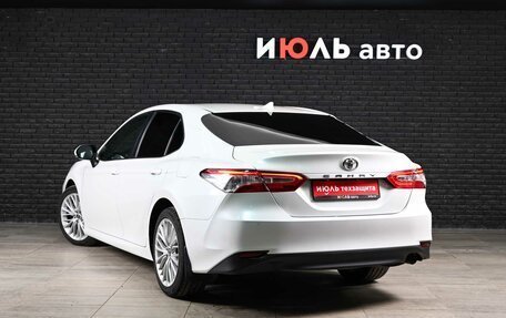 Toyota Camry, 2018 год, 2 100 000 рублей, 6 фотография