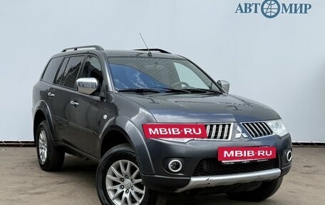 Mitsubishi Pajero Sport II рестайлинг, 2013 год, 1 770 000 рублей, 3 фотография