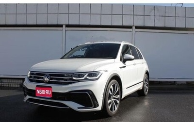 Volkswagen Tiguan II, 2022 год, 2 330 000 рублей, 1 фотография