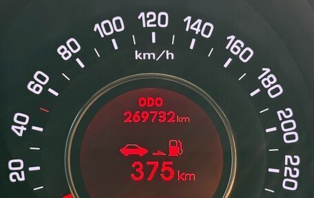 KIA Sportage III, 2011 год, 1 150 000 рублей, 19 фотография