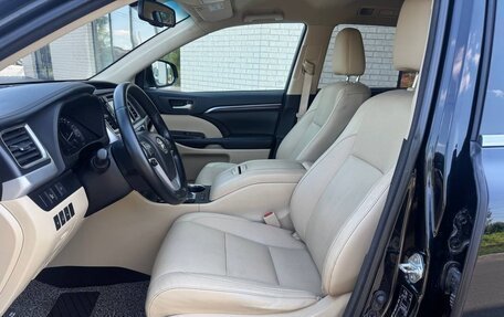 Toyota Highlander III, 2014 год, 2 400 000 рублей, 16 фотография
