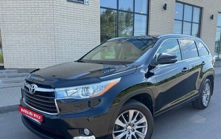 Toyota Highlander III, 2014 год, 2 400 000 рублей, 5 фотография