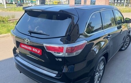 Toyota Highlander III, 2014 год, 2 400 000 рублей, 14 фотография