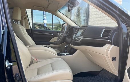 Toyota Highlander III, 2014 год, 2 400 000 рублей, 28 фотография