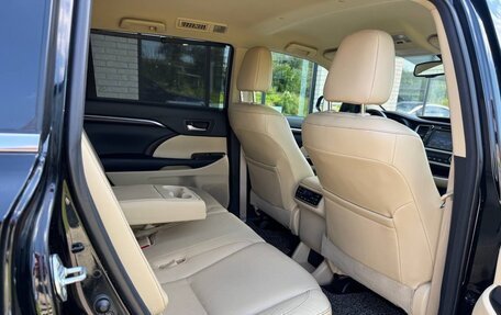 Toyota Highlander III, 2014 год, 2 400 000 рублей, 26 фотография