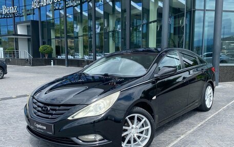 Hyundai Sonata VI, 2011 год, 949 000 рублей, 1 фотография