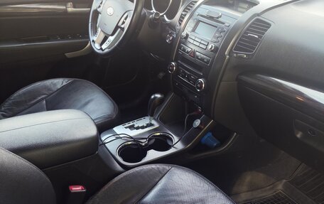 KIA Sorento II рестайлинг, 2011 год, 1 230 000 рублей, 14 фотография