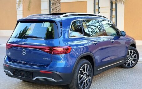 Mercedes-Benz EQB, 2025 год, 6 700 000 рублей, 4 фотография