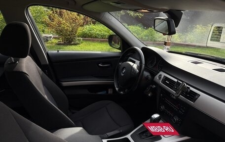 BMW 3 серия, 2010 год, 1 087 000 рублей, 10 фотография