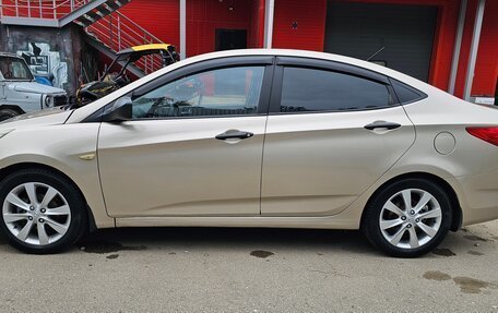 Hyundai Solaris II рестайлинг, 2011 год, 630 000 рублей, 35 фотография