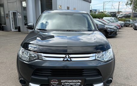 Mitsubishi Outlander III рестайлинг 3, 2014 год, 1 375 000 рублей, 2 фотография