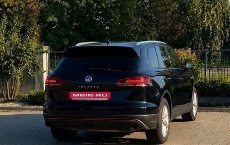 Volkswagen Touareg III, 2019 год, 4 840 000 рублей, 7 фотография