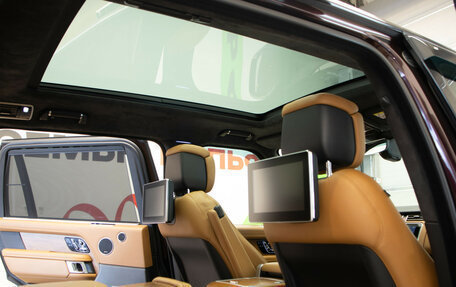 Land Rover Range Rover IV рестайлинг, 2019 год, 5 900 000 рублей, 29 фотография