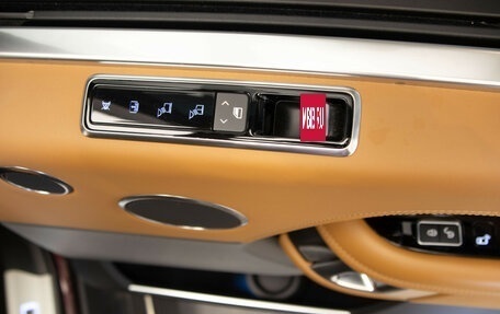 Land Rover Range Rover IV рестайлинг, 2019 год, 5 900 000 рублей, 34 фотография