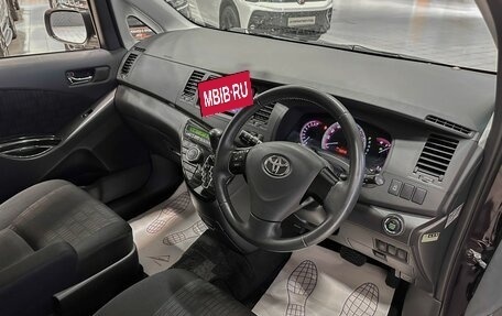Toyota ISis I, 2012 год, 1 297 000 рублей, 18 фотография