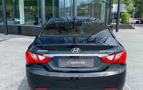 Hyundai Sonata VI, 2011 год, 949 000 рублей, 4 фотография