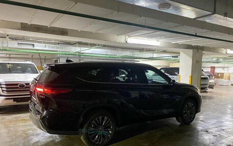 Toyota Highlander, 2026 год, 5 750 000 рублей, 6 фотография