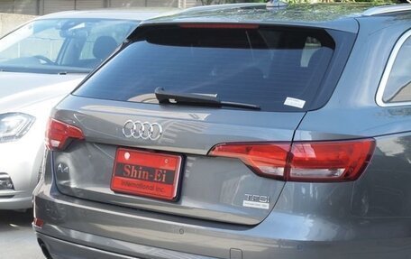 Audi A4, 2018 год, 1 600 000 рублей, 5 фотография