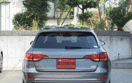 Audi A4, 2018 год, 1 600 000 рублей, 4 фотография