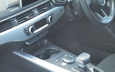 Audi A4, 2018 год, 1 600 000 рублей, 20 фотография