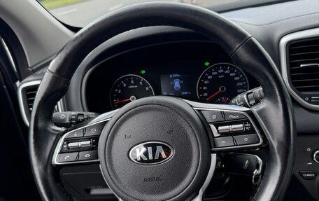 KIA Sportage IV рестайлинг, 2021 год, 2 800 000 рублей, 14 фотография