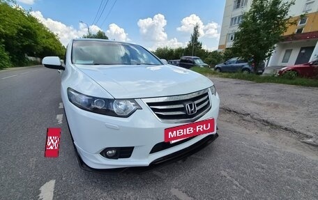 Honda Accord VIII рестайлинг, 2012 год, 1 590 000 рублей, 3 фотография