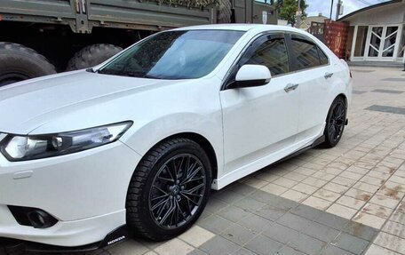 Honda Accord VIII рестайлинг, 2012 год, 1 590 000 рублей, 33 фотография