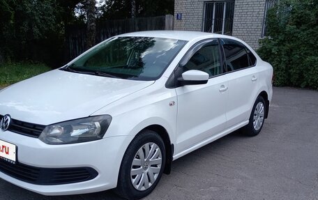 Volkswagen Polo VI (EU Market), 2013 год, 599 000 рублей, 2 фотография