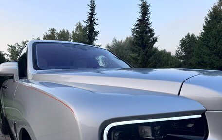 Rolls-Royce Cullinan, 2024 год, 37 000 000 рублей, 7 фотография
