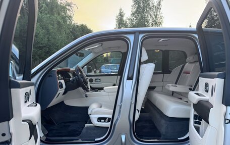 Rolls-Royce Cullinan, 2024 год, 37 000 000 рублей, 16 фотография